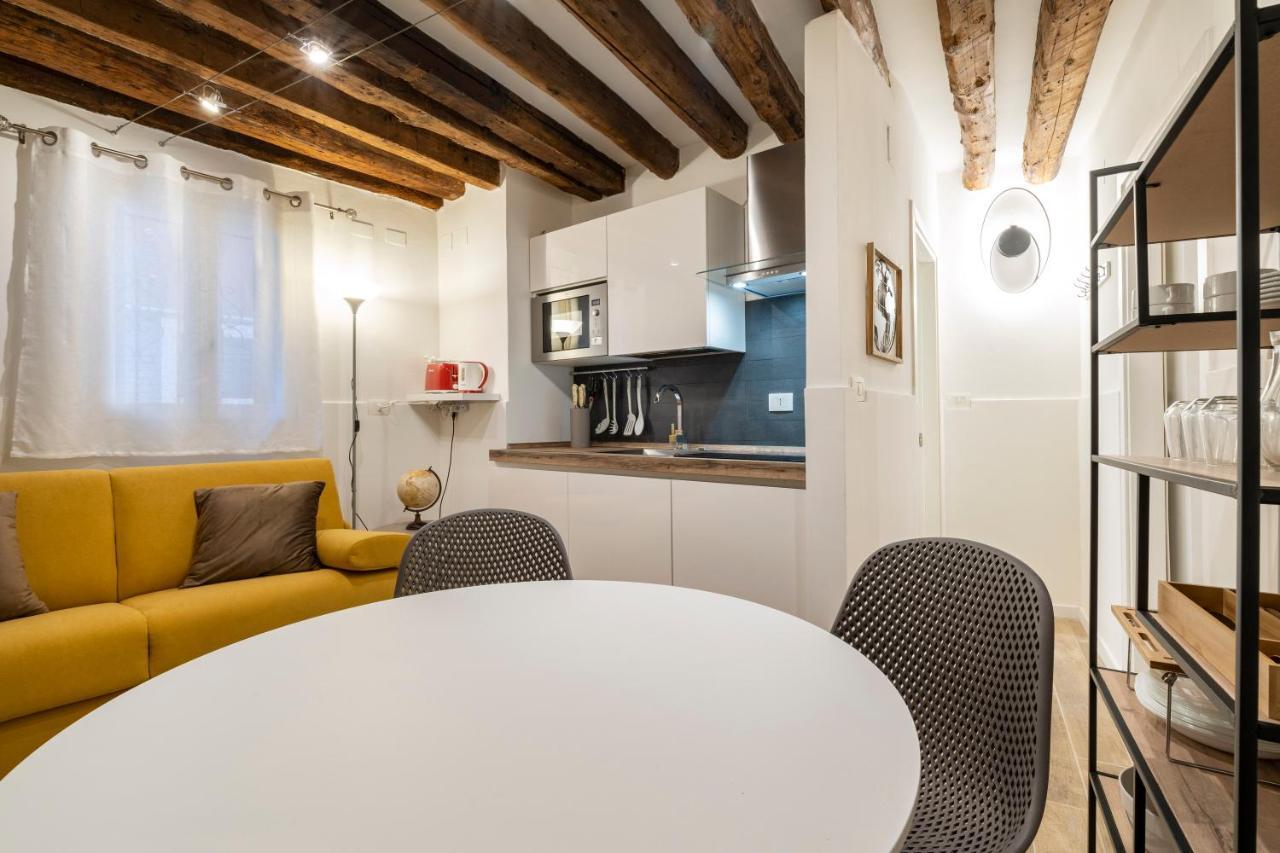 San Marco Pied-A-Terre - Accademia By Wonderful Italy Apartamento Veneza Exterior foto