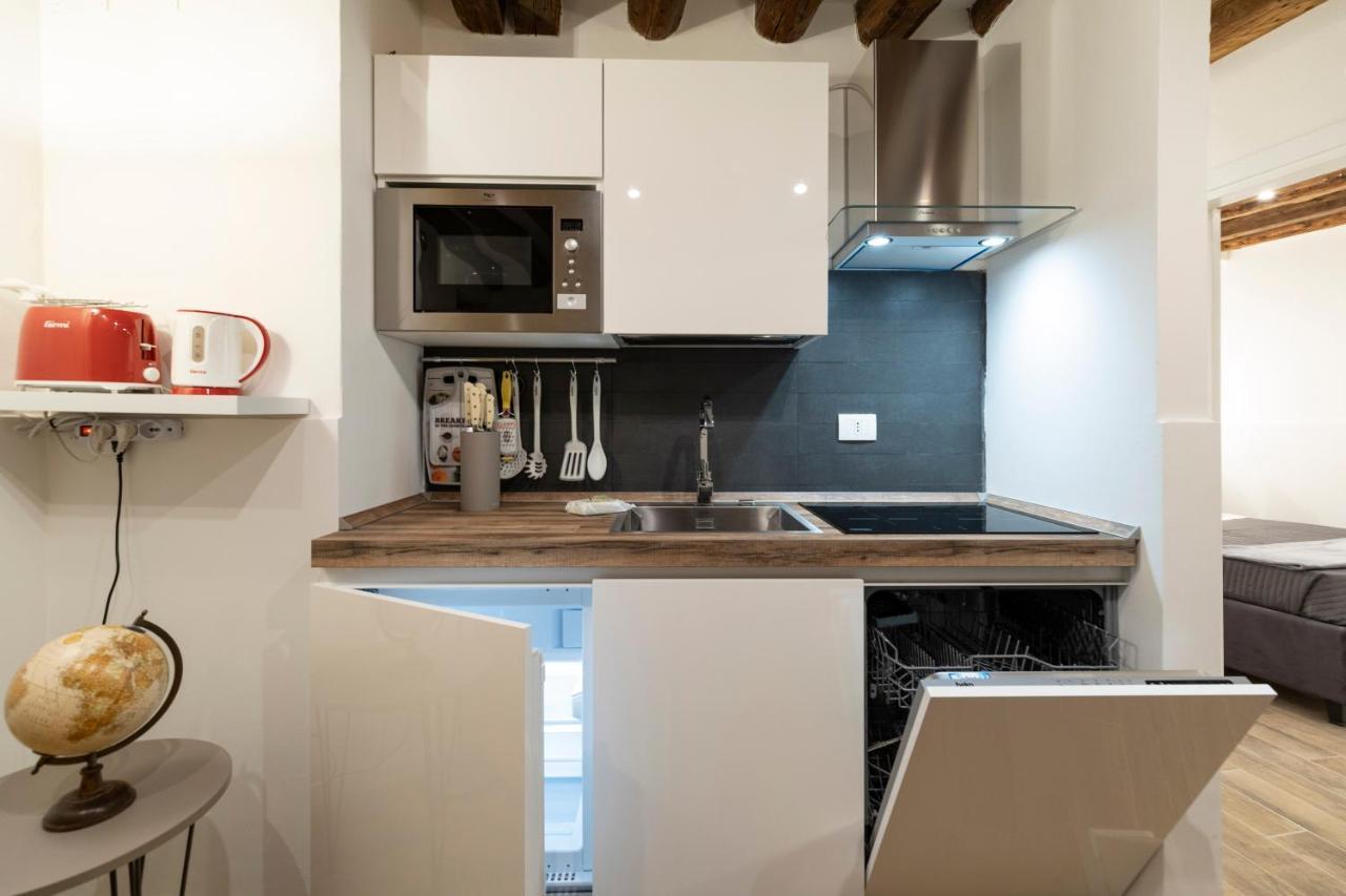 San Marco Pied-A-Terre - Accademia By Wonderful Italy Apartamento Veneza Exterior foto